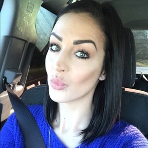 Meet your Posher, Natasha